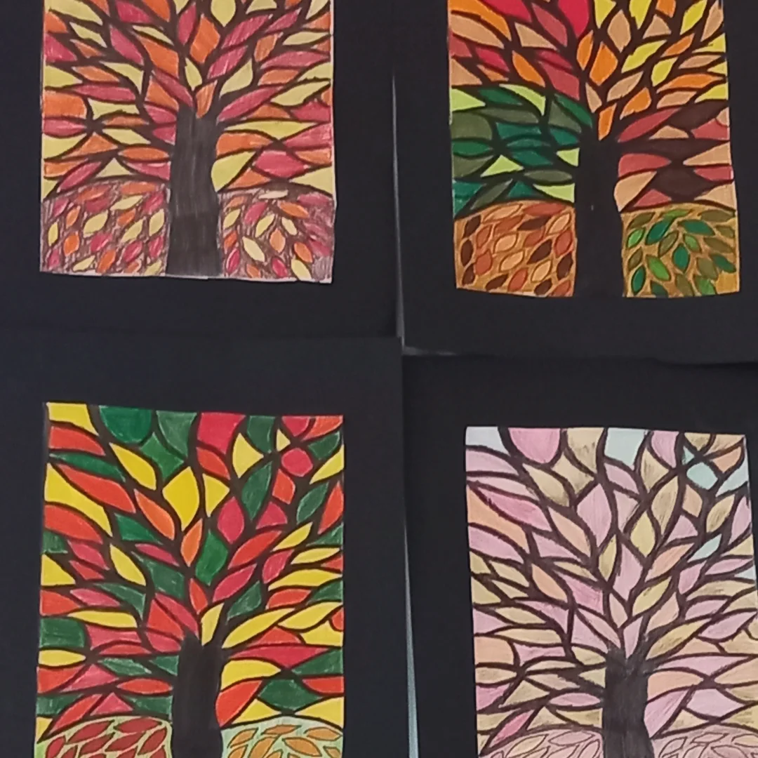 Autunno: effetto vetrate. Classe quinta A e quinta B primaria